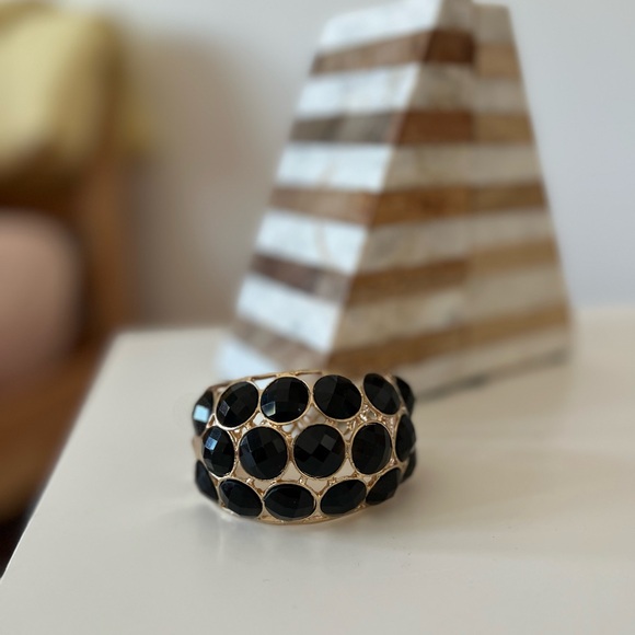 Amrita Singh statement bangle bracelet black w/. gold metal spring clasp Indian - Picture 10 of 10